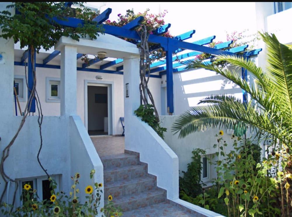 Anna Zisimos Adamantas (Milos) Exterior foto