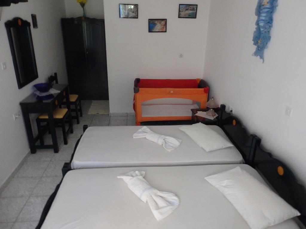 Anna Zisimos Adamantas (Milos) Exterior foto