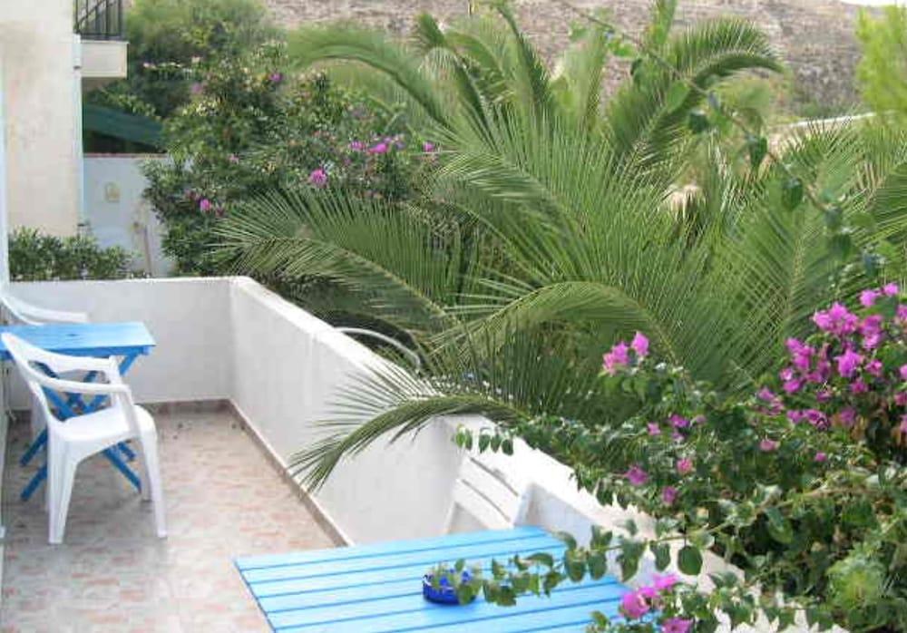 Anna Zisimos Adamantas (Milos) Exterior foto